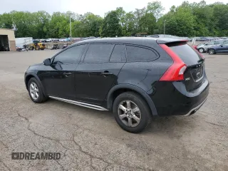 2015 Volvo V60 T5 z VIN YV4612HK0F1001660, wystawiony jako Copart lot #57965675 z przebiegiem 101 137 mil mil oraz Nie do naprawy • Non repairable. Historia ofert i sprzedaży dostępna na DreamBid. Obrazek 2.