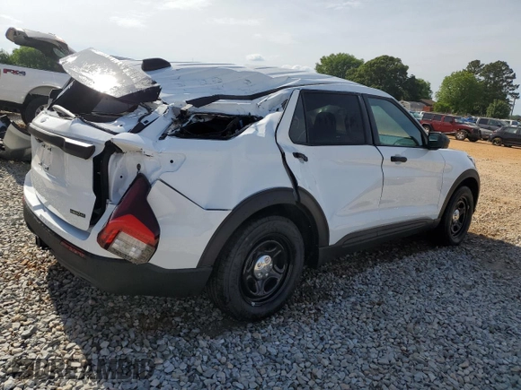2025 Ford Explorer with VIN 1FM5K8AC8SGA31834, listed as a Copart auction lot 55948345 with 56 mi miles and Salvage title. Bid and sale history available at DreamBid. Image 3.