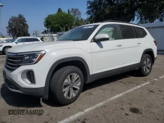 2024 Volkswagen Atlas SE z VIN 1V2LR2CA8RC534859, wystawiony jako Copart lot #52890715 z przebiegiem 16 573 mil mil oraz Szkoda całkowita • Salvage title. Historia ofert i sprzedaży dostępna na DreamBid. Obrazek 1.
