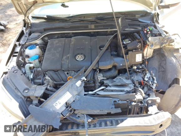 2013 Volkswagen Jetta SE with VIN 3VWDX7AJ9DM253430, listed as a IAAI auction lot 41997354 with 97,493 mi miles and . Bid and sale history available at DreamBid. Image 10.