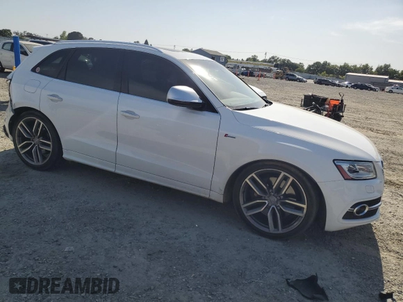 2015 Audi SQ5 Prestige z VIN WA1VGAFPXFA096132, wystawiony jako Copart lot #55285805 z przebiegiem 131 367 mil mil oraz Szkoda całkowita • Salvage title. Historia ofert i sprzedaży dostępna na DreamBid. Obrazek 4.