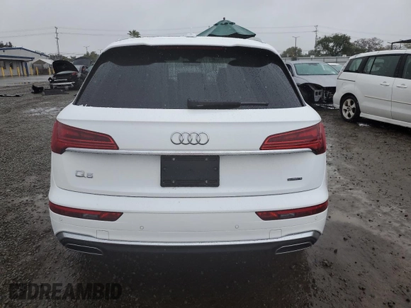 2024 Audi Q5 S line Premium Plus z VIN WA1EAAFY0R2074164, wystawiony jako Copart lot #51284815 z przebiegiem 1 324 mil mil oraz Szkoda całkowita • Salvage title. Historia ofert i sprzedaży dostępna na DreamBid. Obrazek 6.