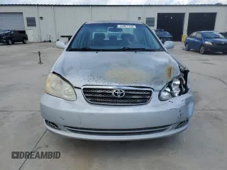 2006 Toyota Corolla CE z VIN 1NXBR32E06Z673649, wystawiony jako Copart lot #56927735 z przebiegiem 299 999 mil mil oraz Szkoda całkowita • Salvage title. Historia ofert i sprzedaży dostępna na DreamBid. Obrazek 5.
