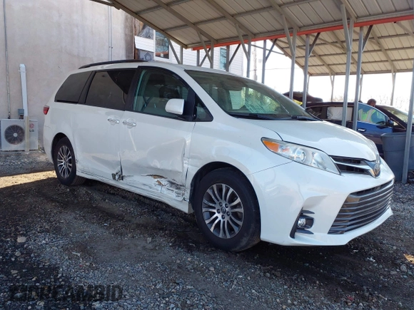 2018 Toyota Sienna XLE Auto Access Seat с VIN 5TDYZ3DC6JS905338, выставлен на аукционе IAAI как лот 42071334 с пробегом 51 604 миль миль и . История ставок и продаж доступна на DreamBid. Изображение 1.