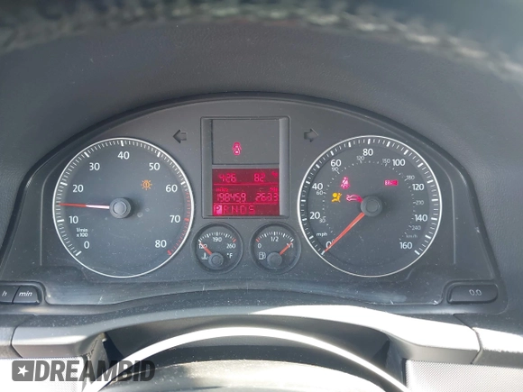 2008 Volkswagen Jetta SE z VIN 3VWRM71KX8M191212, wystawiony jako IAAI lot #42660632 z przebiegiem 198 459 mil mil oraz . Historia ofert i sprzedaży dostępna na DreamBid. Obrazek 7.
