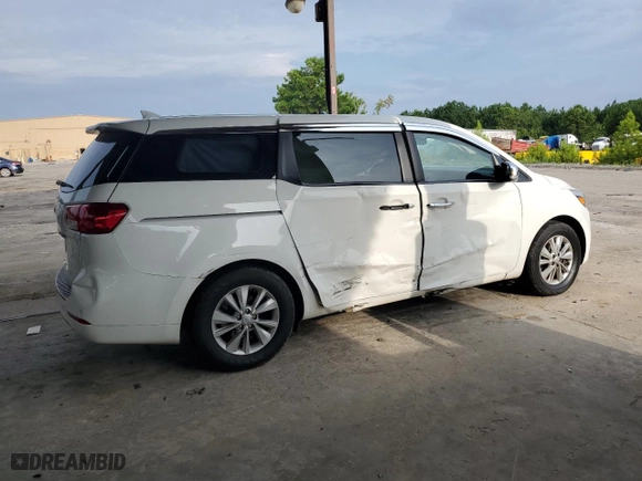 2015 Kia Sedona L with VIN KNDMA5C1XF6016437, listed as a Copart auction lot 64709164 with 173,094 mi miles and Salvage Title. Bid and sale history available at carsss.com. Image 3.