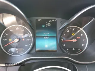 2019 Mercedes-Benz C 300 z VIN WDDWJ8DB0KF823535, wystawiony jako Copart lot #47052565 z przebiegiem 56 707 mil mil oraz Szkoda całkowita • Salvage title. Historia ofert i sprzedaży dostępna na DreamBid. Obrazek 9.