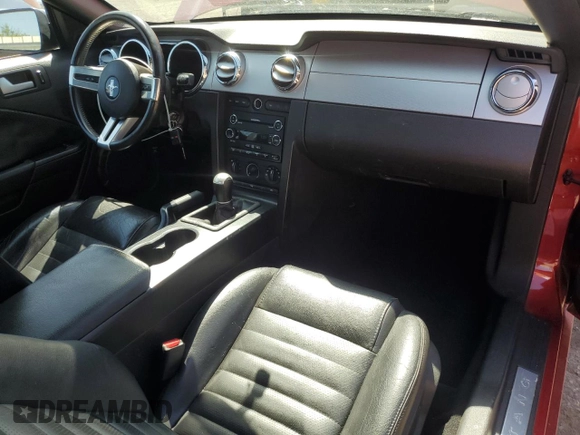 2008 Ford Mustang GT Deluxe z VIN 1ZVHT82H185148925, wystawiony jako Copart lot #61918505 z przebiegiem 186 364 mil mil oraz Czysty tytuł • Clean title. Historia ofert i sprzedaży dostępna na DreamBid. Obrazek 8.