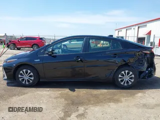 2021 Toyota Prius LE с VIN JTDKAMFP5M3187029, выставлен на аукционе IAAI как лот 41985248 с пробегом 16 419 миль миль и . История ставок и продаж доступна на DreamBid. Изображение 14.