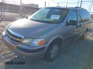 2002 Chevrolet Venture Plus 1SB Pkg with VIN 1GNDX03E82D136707, listed as a IAAI auction lot 41766507 with 187,043 mi miles. Bid and sale history available at carsss.com. Image 2.