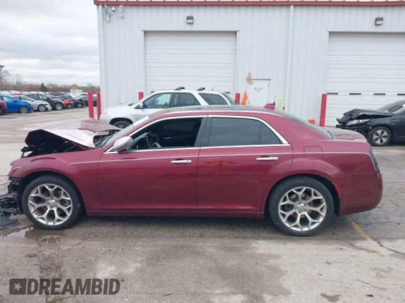 2019 Chrysler 300 C Luxury Series with VIN 2C3CCAPT8KH506432, listed as a IAAI auction lot 40933892 with 100,862 mi miles and . Bid and sale history available at carsss.com. Image 14.