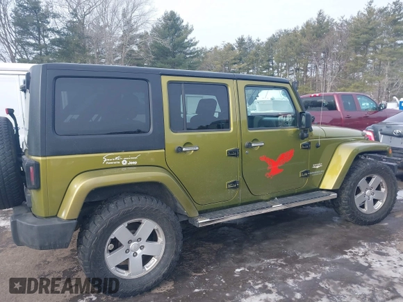 2007 Jeep Wrangler Unlimited Sahara z VIN 1J4GA59137L147257, wystawiony jako IAAI lot #41565673 z przebiegiem 187 982 mil mil oraz . Historia ofert i sprzedaży dostępna na DreamBid. Obrazek 13.