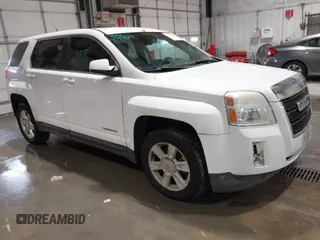2010 GMC Terrain SLE-1 with VIN 2CTALBEW6A6312471, listed as a IAAI auction lot 41737527 with 207,540 mi miles. Bid and sale history available at carsss.com. Image 1.