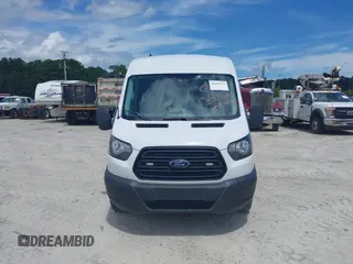 2019 Ford Transit z VIN 1FTYR2CM9KKB07381, wystawiony jako IAAI lot #42506233 z przebiegiem 96 311 mil mil oraz . Historia ofert i sprzedaży dostępna na DreamBid. Obrazek 12.