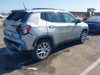 2022 Jeep Compass Latitude Lux with VIN 3C4NJDFB9NT170662, listed as a IAAI auction lot 42500321 with 57,782 mi miles and . Bid and sale history available at DreamBid. Image 4.