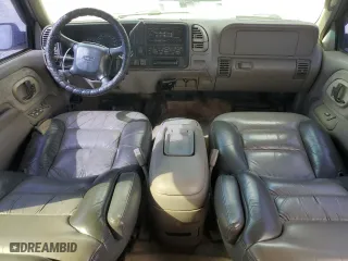1999 Chevrolet Tahoe Z71 with VIN 1GNEK13R6XR150482, listed as a Copart auction lot 51613235 with 194,695 mi miles and Salvage Title. Bid and sale history available at carsss.com. Image 8.