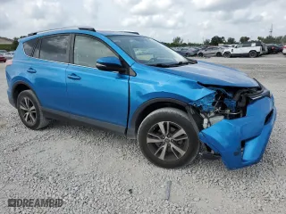 2016 Toyota RAV4 XLE with VIN JTMWFREV8GD091765, listed as a Copart auction lot 50231065 with 92,989 mi miles and Salvage Title. Bid and sale history available at carsss.com. Image 4.