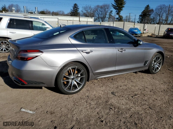 2025 Genesis G70 2.5T with VIN KMTG34SC3SU151822, listed as a Copart auction lot 48240125 with 5,781 mi miles and Clean Title. Bid and sale history available at carsss.com. Image 3.