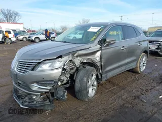 2016 Lincoln MKC Reserve with VIN 5LMTJ3DH0GUJ03524, listed as a IAAI auction lot 41405020 with 59,469 mi miles and . Bid and sale history available at DreamBid. Image 6.