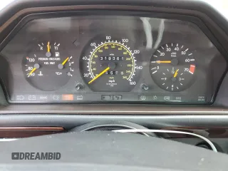 1995 Mercedes-Benz E Class with VIN WDBEA32E8SC233296, listed as a Copart auction lot 78461594 with 319,361 mi miles and Salvage Title. Bid and sale history available at carsss.com. Image 9.