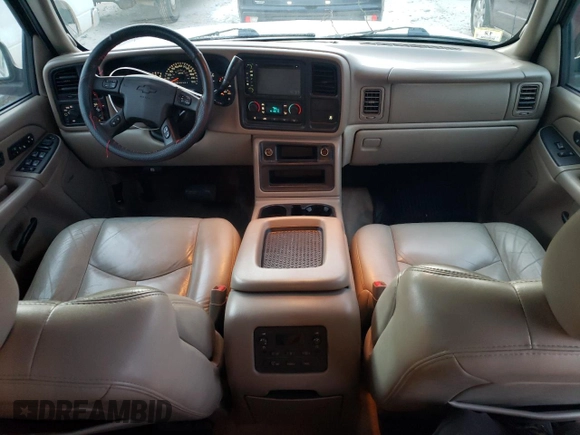 2006 Chevrolet Suburban Z71 with VIN 3GNFK16Z46G104132, listed as a Copart auction lot 88282715 with 208,889 mi miles and Clean Title. Bid and sale history available at carsss.com. Image 8.