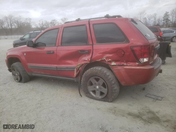 2005 Jeep Grand Cherokee Laredo with VIN 1J4HR48N25C564751, listed as a Copart auction lot 47498265 with 208,719 mi miles and Salvage Title. Bid and sale history available at carsss.com. Image 2.