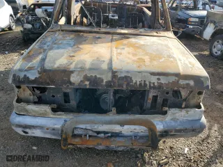 1991 Ford Bronco XL with VIN 1FMEU15N7MLA62791, listed as a Copart auction lot 82100384 with 0 mi miles and Non Repairable. Bid and sale history available at carsss.com. Image 11.