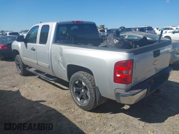 2011 Chevrolet Silverado 1500 LT with VIN 1GCRCSEA5BZ357152, listed as a IAAI auction lot 42032921 with 137,090 mi miles and . Bid and sale history available at DreamBid. Image 3.