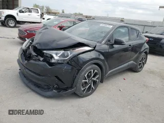 2018 Toyota C-HR XLE z VIN NMTKHMBX2JR036806, wystawiony jako Copart lot #53466255 z przebiegiem 66 915 mil mil oraz Szkoda całkowita • Salvage title. Historia ofert i sprzedaży dostępna na DreamBid. Obrazek 1.
