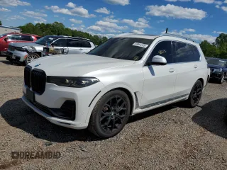 2019 BMW X7 xDrive50i z VIN 5UXCX4C58KLS35897, wystawiony jako Copart lot #56061235 z przebiegiem 84 111 mil mil oraz Czysty tytuł • Clean title. Historia ofert i sprzedaży dostępna na DreamBid. Obrazek 1.