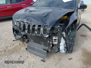 2015 Jeep Cherokee Latitude with VIN 1C4PJMCB6FW527448, listed as a IAAI auction lot 42074461 with 139,795 mi miles and . Bid and sale history available at carsss.com. Image 6.