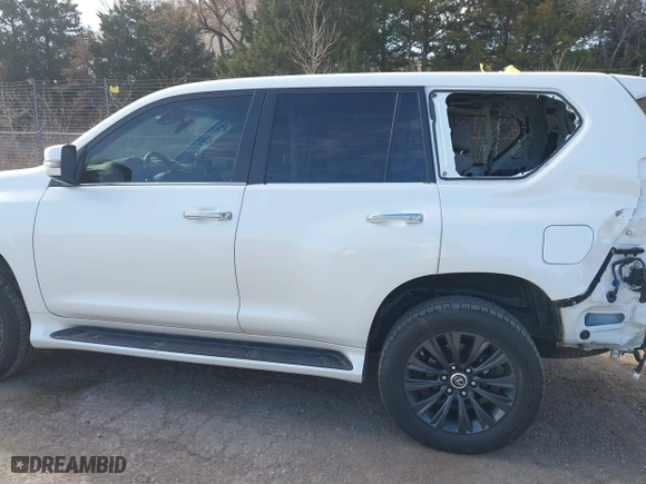 2020 Lexus GX with VIN JTJAM7BX9L5256329, listed as a IAAI auction lot 41752935 with 84,822 mi miles. Bid and sale history available at carsss.com. Image 15.
