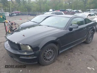 2005 Ford Mustang Deluxe with VIN 1ZVFT80N255229296, listed as a IAAI auction lot 42196582 with 134,374 mi miles and . Bid and sale history available at carsss.com. Image 2.