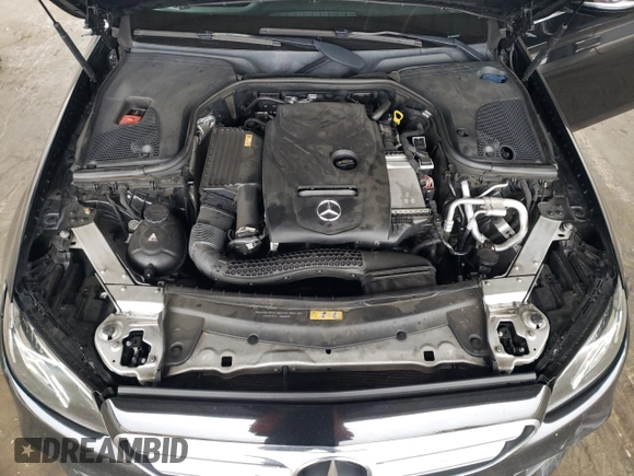 2017 Mercedes-Benz E 300 Luxury with VIN WDDZF4JB9HA067009, listed as a Copart auction lot 60285755 with 81,776 mi miles and Salvage title. Bid and sale history available at DreamBid. Image 11.