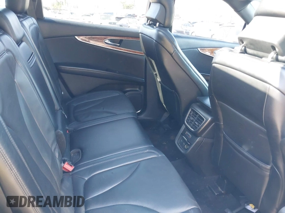 2016 Lincoln MKX Reserve with VIN 2LMTJ8LP1GBL36721, listed as a IAAI auction lot 41826292 with 1 mi miles. Bid and sale history available at carsss.com. Image 8.
