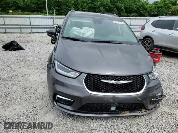 2021 Chrysler Pacifica Touring with VIN 2C4RC1FGXMR550164, listed as a Copart auction lot 57297585 with 10,222 mi miles and Salvage title. Bid and sale history available at DreamBid. Image 15.