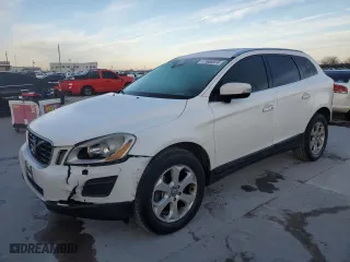 2013 Volvo XC60 3.2L with VIN YV4952DL6D2462689, listed as a Copart auction lot 77866974 with 205,962 mi miles and Salvage Title. Bid and sale history available at carsss.com. Image 1.