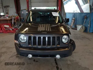 2016 Jeep Patriot Latitude with VIN 1C4NJRFB4GD804403, listed as a IAAI auction lot 42682919 with 105,360 mi miles and . Bid and sale history available at DreamBid. Image 12.