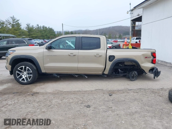 2024 Chevrolet Colorado 4WD Z71 with VIN 1GCPTDEK4R1247018, listed as a IAAI auction lot 41887241 with 1,333 mi miles. Bid and sale history available at carsss.com. Image 15.
