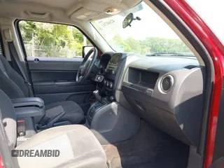2015 Jeep Patriot Sport с VIN 1C4NJRBB9FD321235, выставлен на аукционе IAAI как лот 42161743 с пробегом 165 015 миль миль и . История ставок и продаж доступна на DreamBid. Изображение 5.