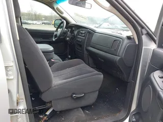 2004 Dodge 1500 SLT with VIN 1D7HU18D14J216675, listed as a IAAI auction lot 41967225 with 237,692 mi miles. Bid and sale history available at carsss.com. Image 5.