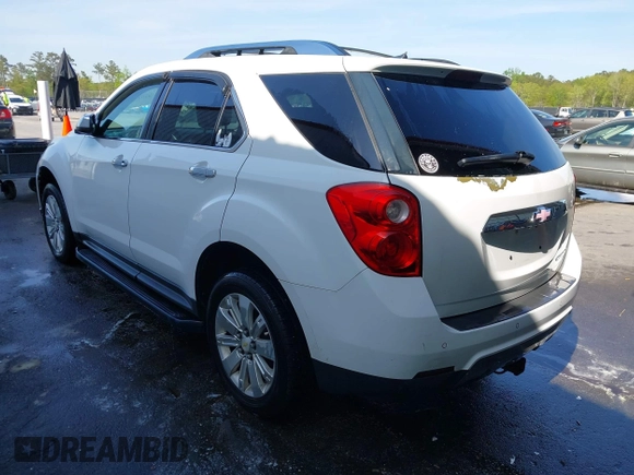 2010 Chevrolet Equinox LT w/2LT with VIN 2CNALPEW5A6400660, listed as a IAAI auction lot 41939736 with 267,594 mi miles. Bid and sale history available at carsss.com. Image 3.
