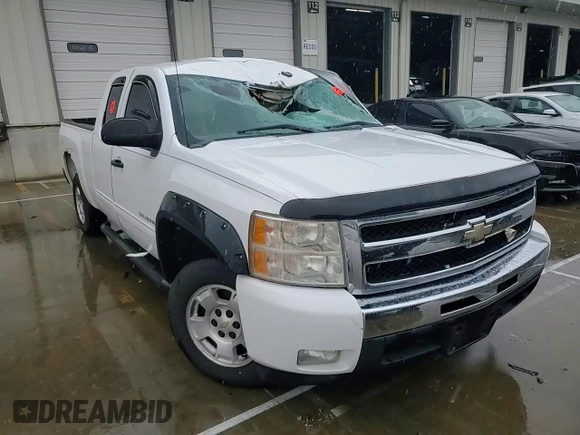 2011 Chevrolet Silverado 1500 LT with VIN 1GCRCSE08BZ118265, listed as a Copart auction lot 52005525 with 204,581 mi miles and Salvage Title. Bid and sale history available at DreamBid. Image 11.