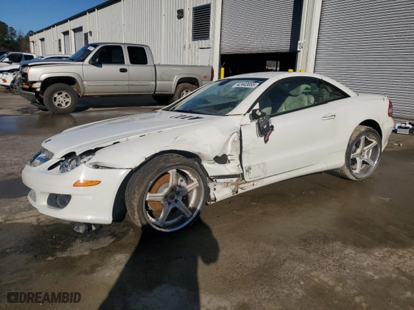 2007 Mercedes-Benz SL-Class 5.5L V8 with VIN WDBSK71F37F128530, listed as a Copart auction lot 42443085 with 0 mi miles and Salvage Title. Bid and sale history available at carsss.com. Image 1.