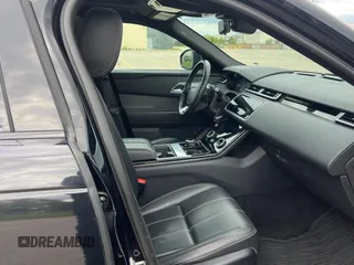 2018 Land Rover Range Rover Velar S z VIN SALYB2RN1JA726896, wystawiony jako Copart lot #58622365 z przebiegiem 174 307 mil mil oraz Czysty tytuł • Clean title. Historia ofert i sprzedaży dostępna na DreamBid. Obrazek 5.