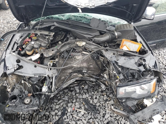 2018 Jeep Grand Cherokee Limited z VIN 1C4RJFBG7JC299360, wystawiony jako Copart lot #59839915 z przebiegiem Nie podano mil oraz Szkoda całkowita • Salvage title. Historia ofert i sprzedaży dostępna na DreamBid. Obrazek 12.