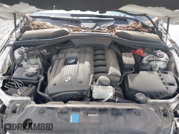 2008 BMW 5 Series 528i with VIN WBANU53518CT14990, listed as a IAAI auction lot 41921482 with 257,615 mi miles and . Bid and sale history available at carsss.com. Image 10.