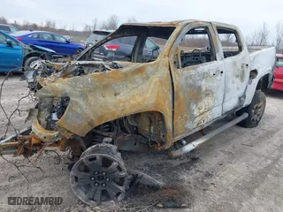 2018 Chevrolet Colorado 4WD LT with VIN 1GCGTCEN3J1262098, listed as a IAAI auction lot 41831593 with 50,084 mi miles. Bid and sale history available at carsss.com. Image 17.