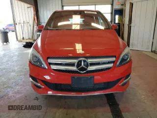 2016 Mercedes-Benz B with VIN WDDVP9AB0GJ009622, listed as a Copart auction lot 69937823 with 33,921 mi miles. Bid and sale history available at carsss.com. Image 5.
