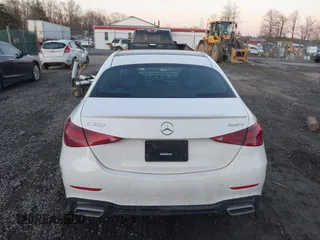 2022 Mercedes-Benz C 300 с VIN W1KAF4HB9NR043468, выставлен на аукционе IAAI как лот 41699101 с пробегом 73 248 миль миль и . История ставок и продаж доступна на DreamBid. Изображение 16.